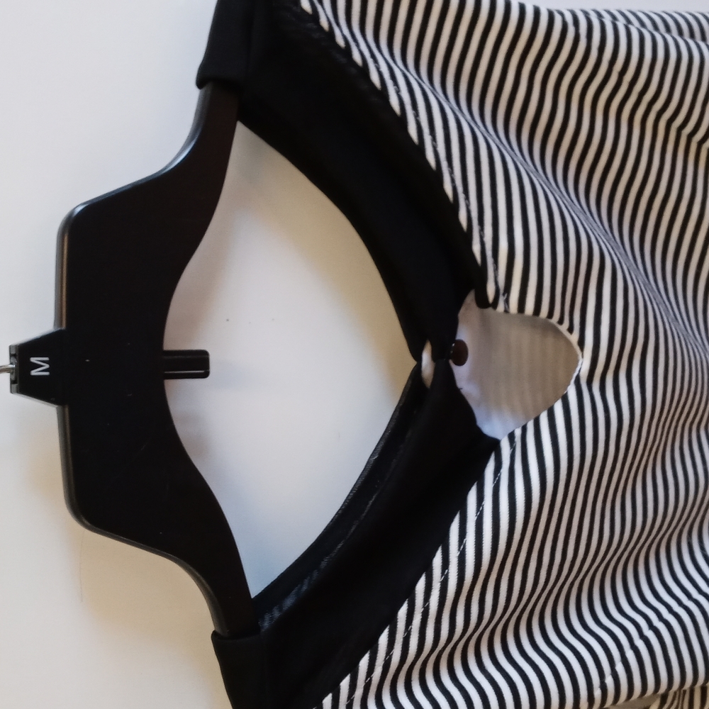 Attractive Papaya dressy black & white striped lined tank Size L - Picture 5 of 6